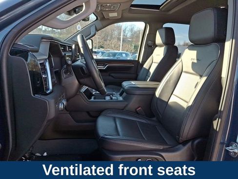 Used 2025 GMC Sierra 3500 Denali w/ Technology Package image 15