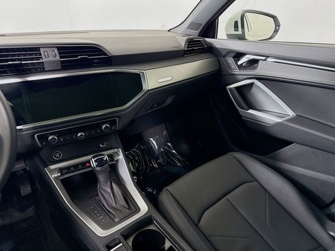 Certified 2025 Audi Q3 2.0T Premium w/ Convenience Package image 22