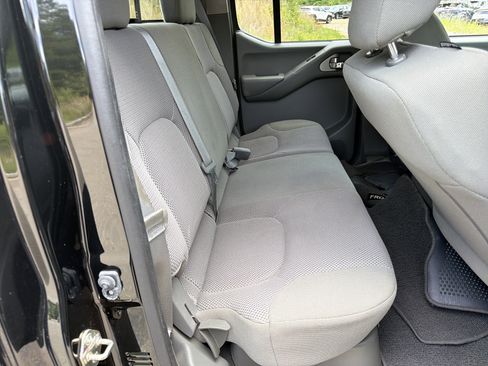 Used 2019 Nissan Frontier SV RWD image 15