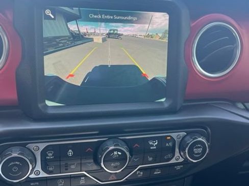 Used 2021 Jeep Gladiator Rubicon AWD/4WD image 47