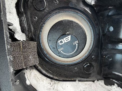 Used 2020 Nissan 370Z NISMO RWD image 28
