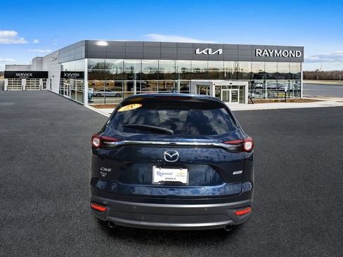 Used 2018 MAZDA CX-9 Touring w/ Touring Premium Package FWD image 4