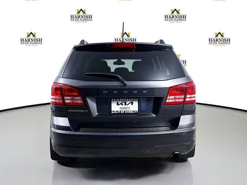 Used 2018 Dodge Journey SE w/ Mopar All Weather Group FWD image 6