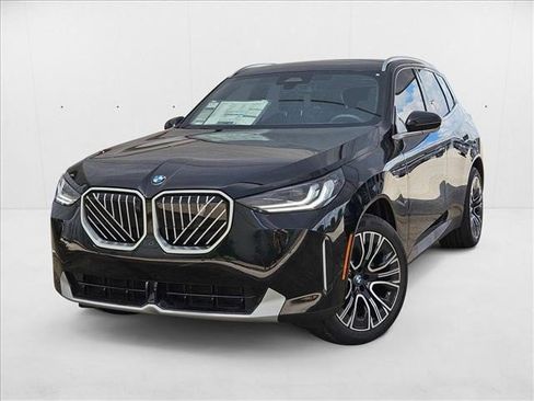Used 2025 BMW X3 xDrive30i w/ Premium Package image 1