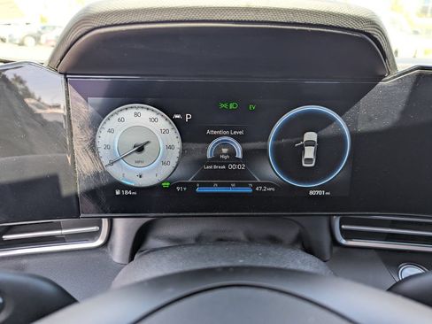 Used 2023 Hyundai Elantra Limited FWD image 22