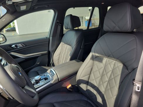 New 2026 BMW X5 xDrive40i w/ Executive Package AWD/4WD image 17