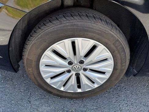 Used 2019 Volkswagen Jetta S w/ Driver Assistance Package FWD image 9