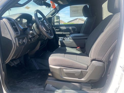New 2025 RAM 5500 Tradesman AWD/4WD image 14