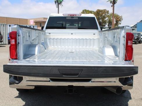 Used 2022 Chevrolet Silverado 3500 LTZ w/ LTZ Texas Edition AWD/4WD image 11