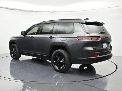 New 2025 Jeep Grand Cherokee L Limited image 8