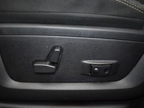 Used 2022 RAM 2500 Big Horn w/ Level 1 Equipment Group image 14