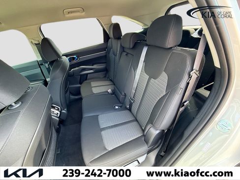 New 2026 Kia Sorento LX image 21