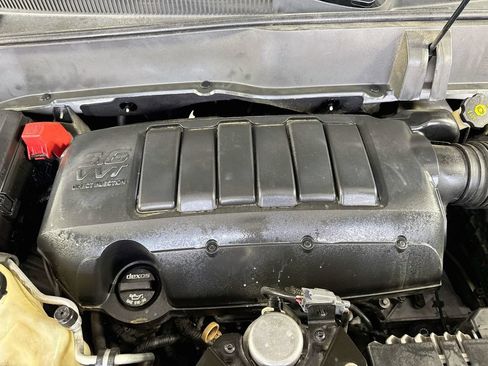 Used 2013 Buick Enclave Premium w/ LPO, Cargo Convenience Pkg FWD image 40