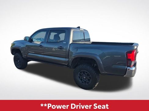Used 2019 Toyota Tacoma SR5 RWD image 10