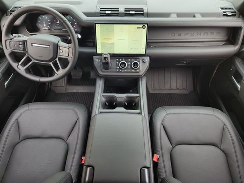 New 2026 Land Rover Defender 130 X-Dynamic SE AWD/4WD image 18