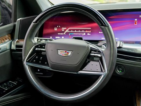 Used 2025 Cadillac Escalade ESV Sport Platinum AWD/4WD image 44