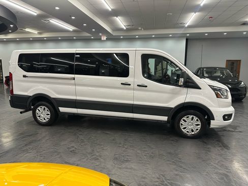 Used 2023 Ford Transit 350 XLT image 4