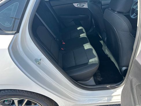 Used 2024 Kia Forte LXS image 15