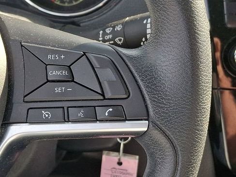 Used 2021 Nissan Rogue Sport S image 21