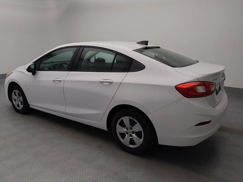 Used 2017 Chevrolet Cruze LS FWD image 3