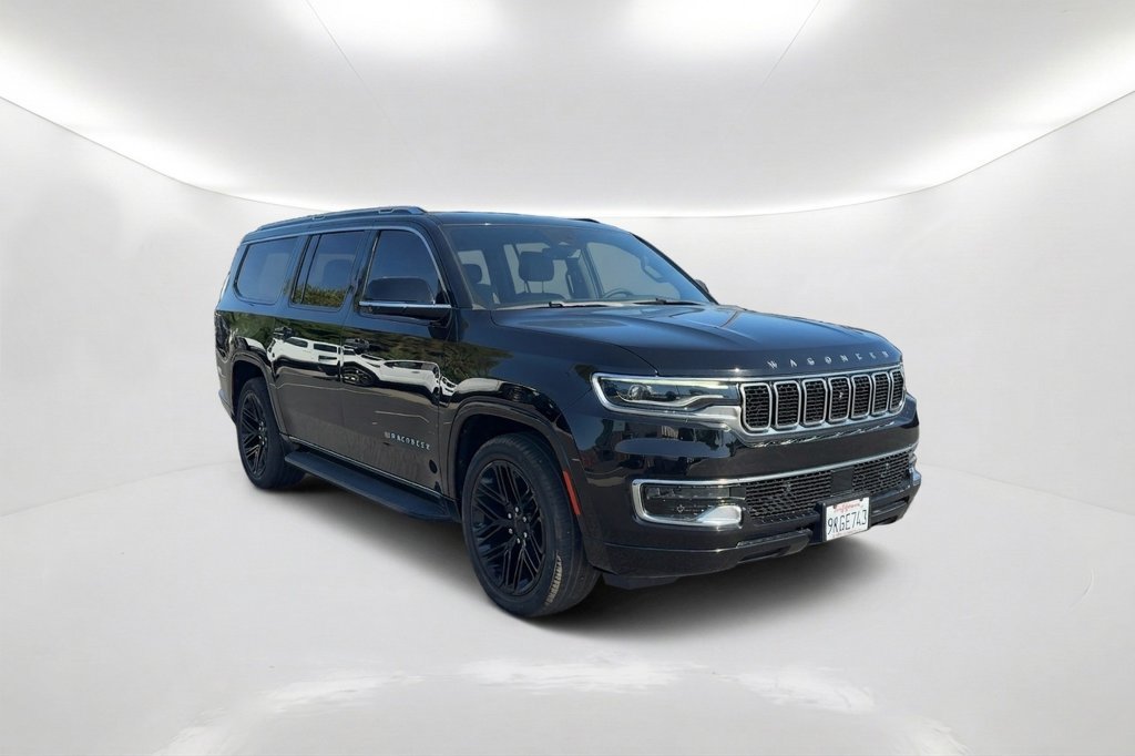 Used 2023 Jeep Wagoneer L 2WD w/ Convenience Group I image 3