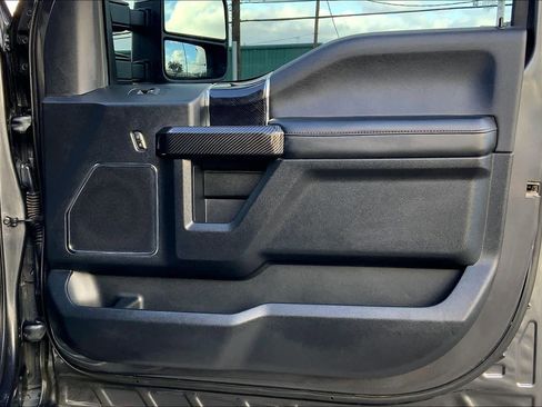 Used 2020 Ford F250 Platinum w/ FX4 Off-Road Package image 23