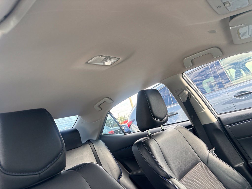 Used 2019 Toyota Corolla SE FWD image 18
