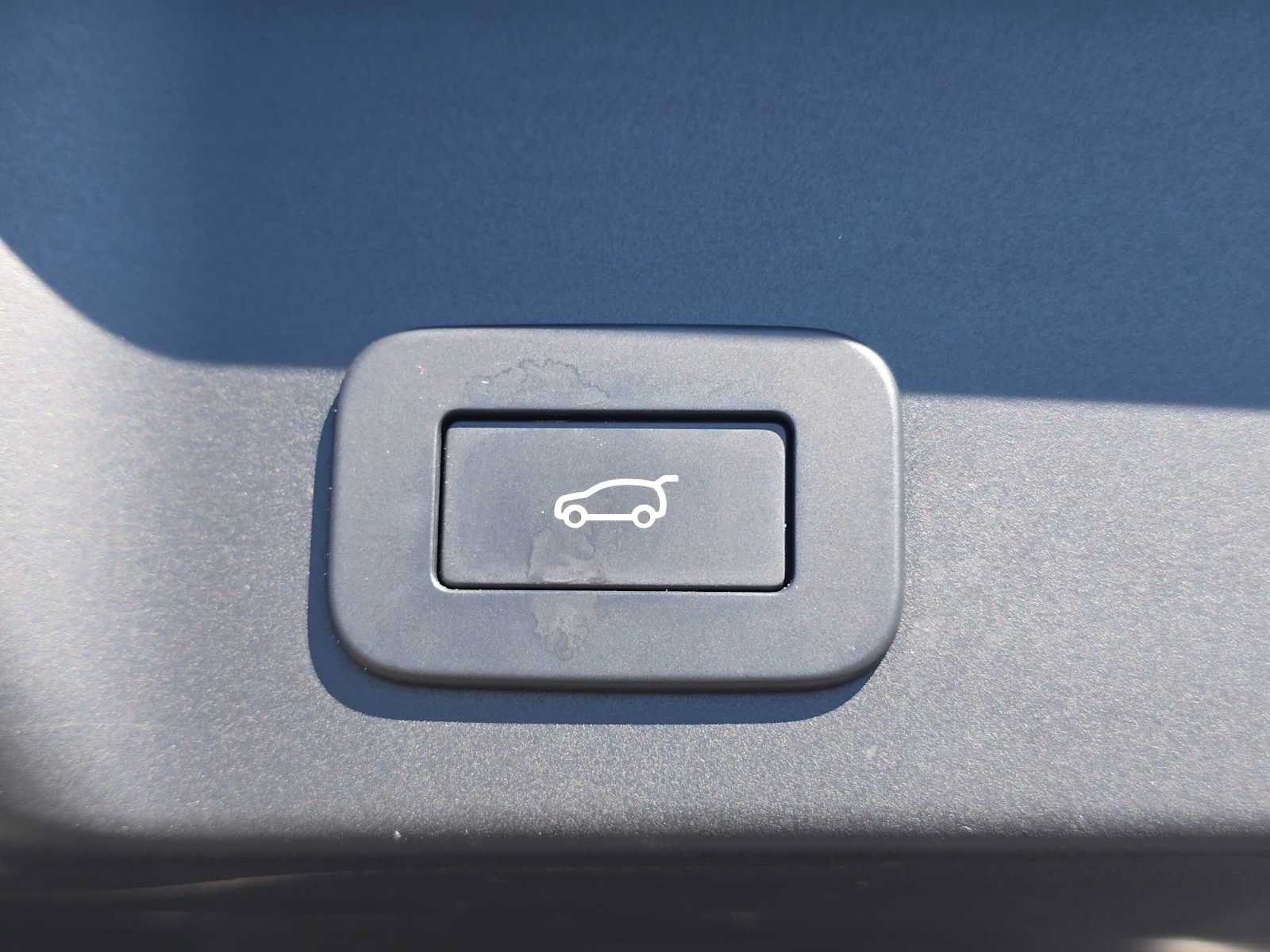 Used 2023 Land Rover Range Rover Evoque S AWD/4WD image 14
