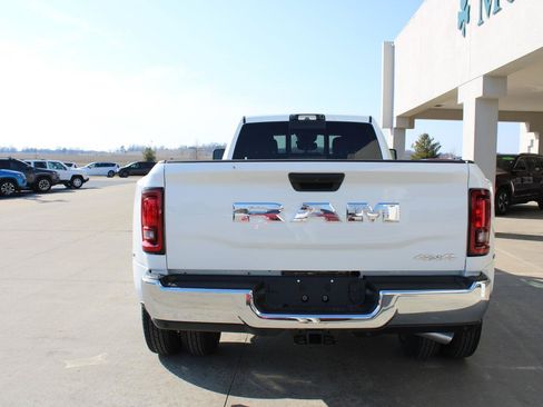 New 2026 RAM 3500 Tradesman AWD/4WD image 8