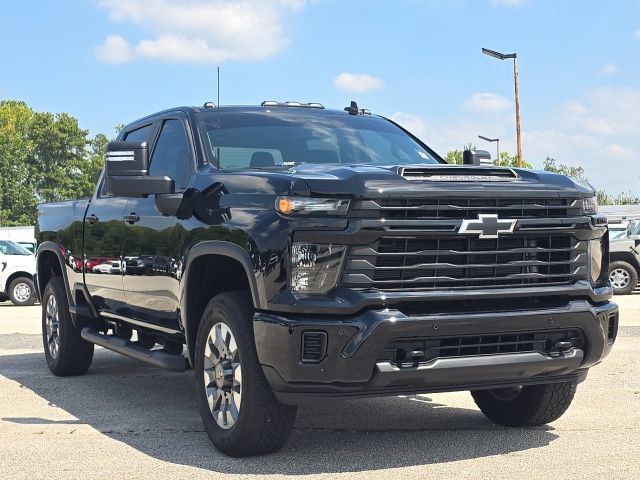 Used 2025 Chevrolet Silverado 2500 Custom w/ Custom Value Package AWD/4WD image 7