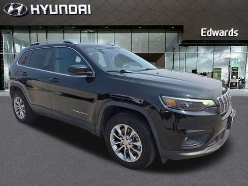 Used 2021 Jeep Cherokee Latitude Plus AWD/4WD image 3