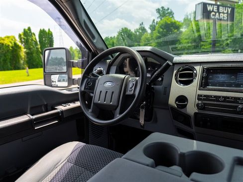 Used 2015 Ford F250 XLT AWD/4WD image 23