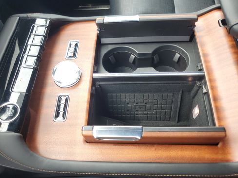 New 2026 Lincoln Navigator Black Label image 26