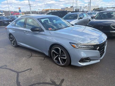 Used 2022 Honda Accord Sport image 1