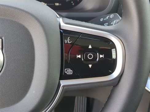 New 2026 Volvo XC90 B5 Plus w/ Protection Package Premier image 23