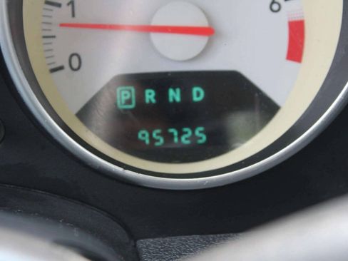 Used 2008 Dodge Caliber SXT FWD image 9