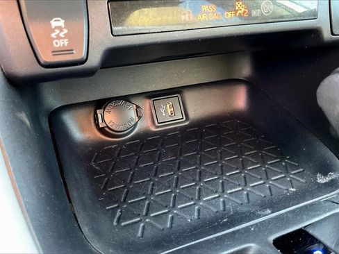 Used 2024 Toyota RAV4 XLE image 21