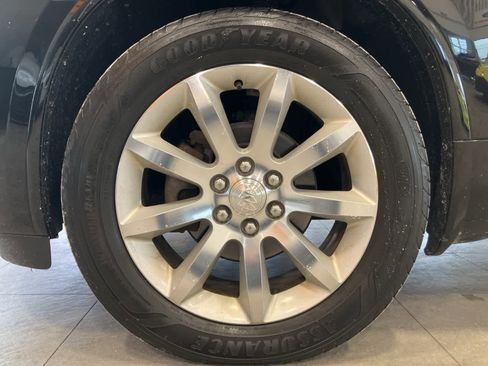 Used 2016 Buick Enclave Premium w/ Experience Buick Package image 9