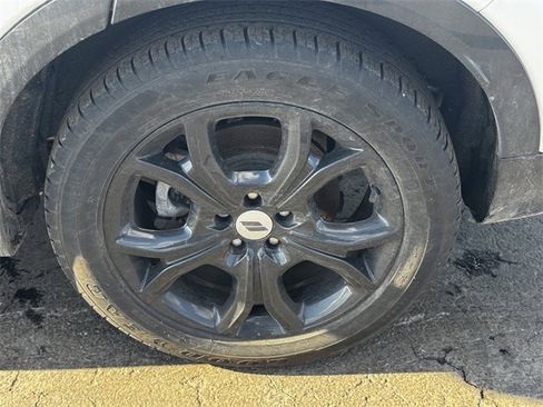 Certified 2024 Dodge Hornet R/T w/ R/T Blacktop Package image 11