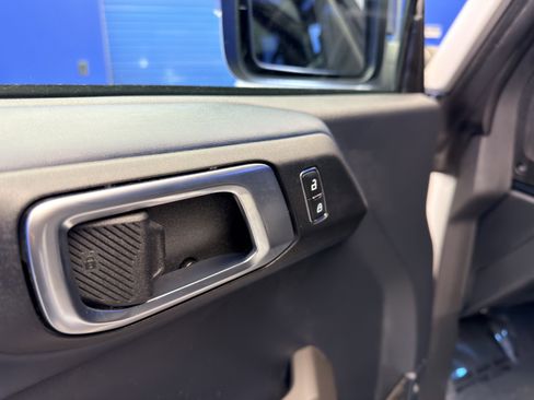 Used 2023 Ford Bronco Outer Banks image 11