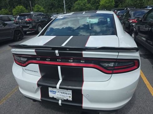 Certified 2019 Dodge Charger SXT RWD image 7