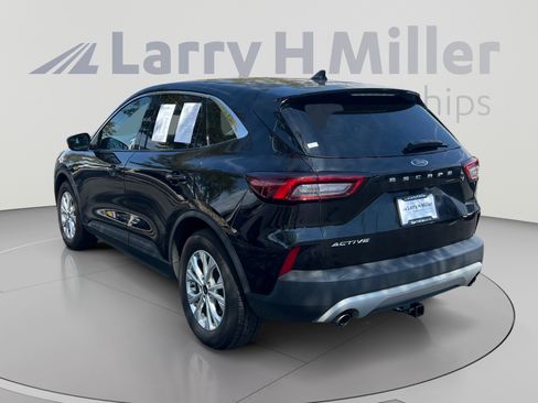 Used 2023 Ford Escape Active FWD image 3