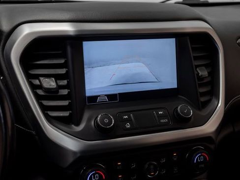 Used 2020 GMC Acadia SLT image 17