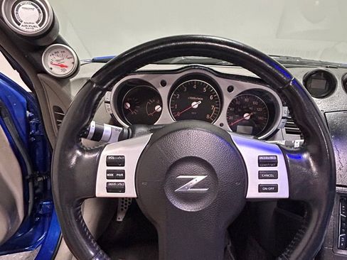 Used 2006 Nissan 350Z Touring image 17
