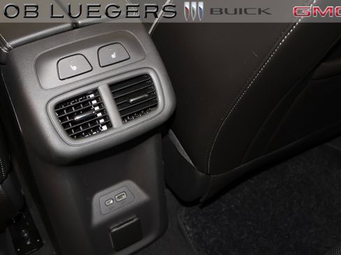 Certified 2023 Buick Envision Avenir AWD/4WD image 12