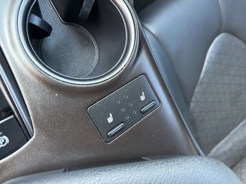 Used 2022 Toyota Camry XSE image 16