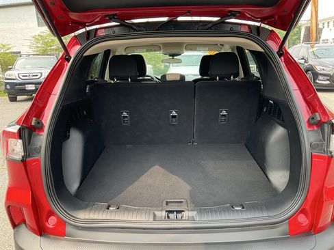 Used 2020 Ford Escape SE FWD image 11