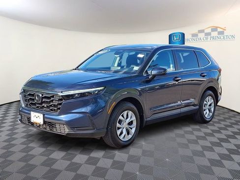 Certified 2025 Honda CR-V LX image 3