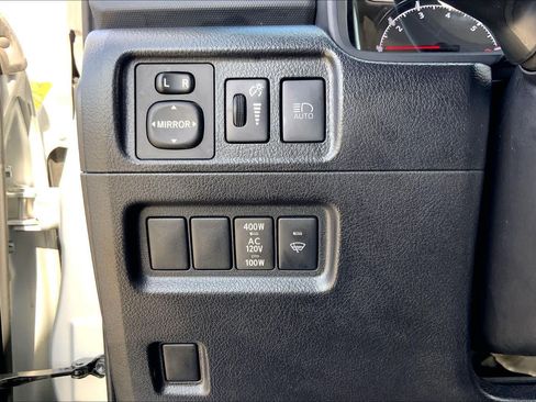 Used 2024 Toyota 4Runner SR5 RWD image 33