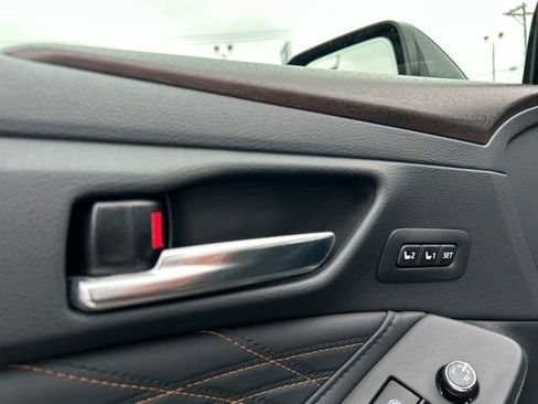 Used 2021 Toyota Avalon Limited w/ Advanced Safety Package AWD/4WD image 27